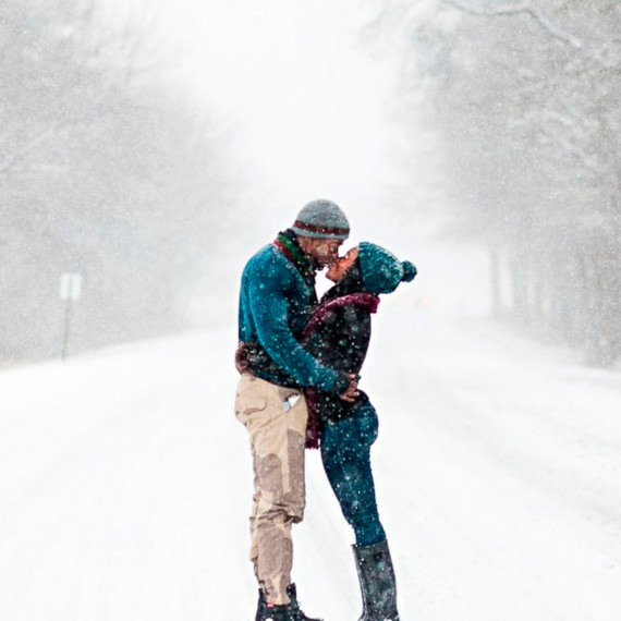 Jonas-storm-engagement-photo-in-winter-storm-kiss-0116_sq