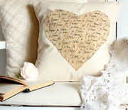 Thumb_gallery-1484850516-je-taime-a-valentines-pillow