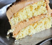 Thumb_butter-cake-with-salted-caramel-buttercream-frosting-332x500