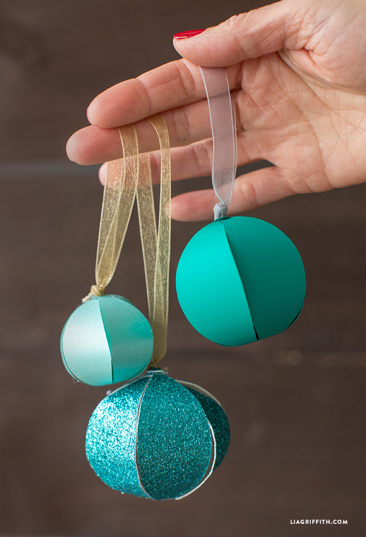 Diy_paper_ball_teal_ornaments