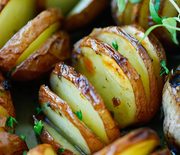 Thumb_garlic_herb_roasted_potato2