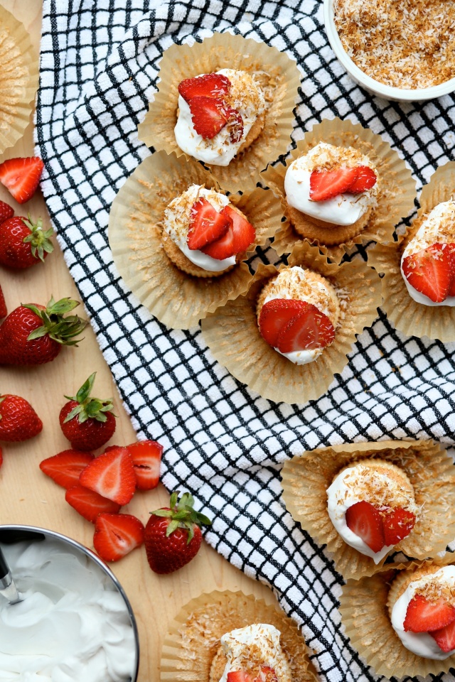 Gluten-free-dairy-free-angel-food-cupcakes-with-strawberries-and-coconut-cream-9-e1433273475270