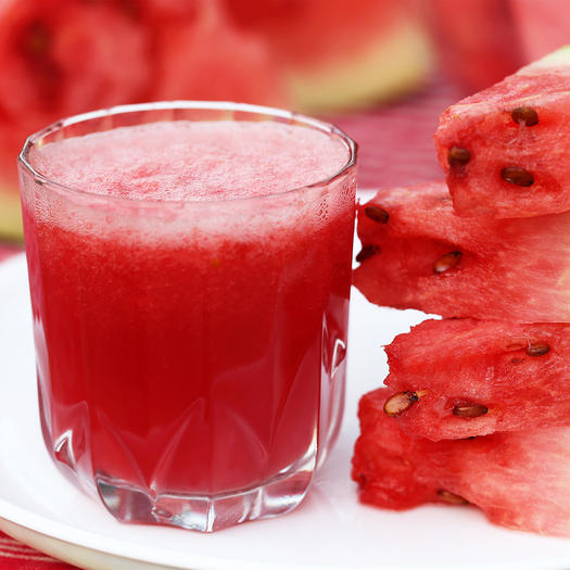1000-detox-water-watermelon