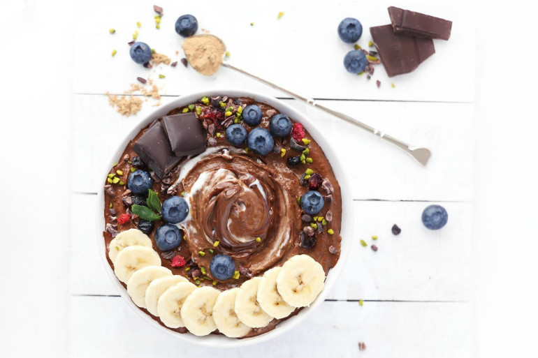 Cover-chocolate-smoothie-bowl