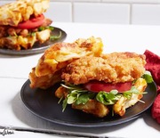 Thumb_chicken_and_waffles