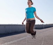 Thumb_woman-jumping-rope-workout_0
