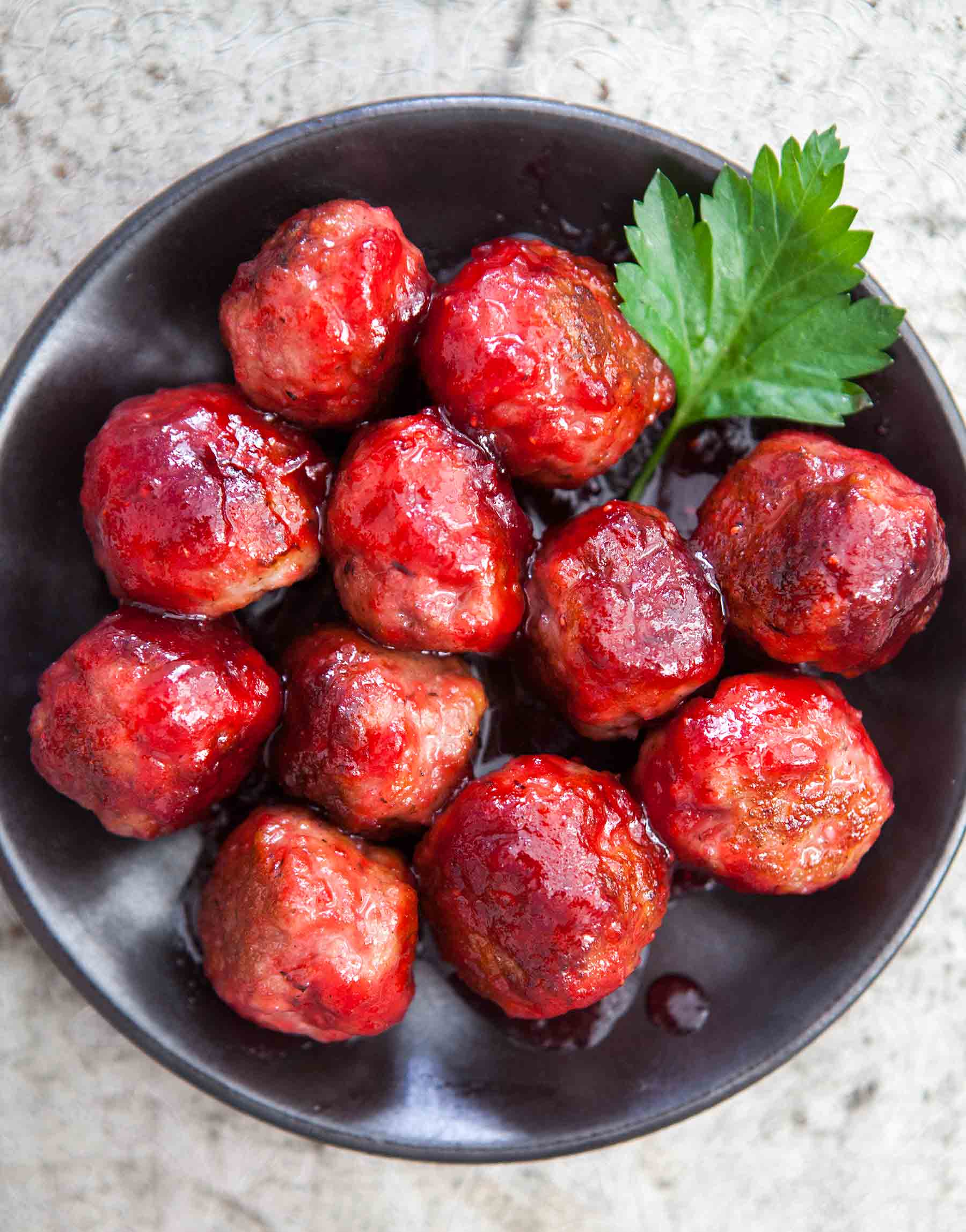 Cranberry-glazed-meatballs-vertical-a-1800