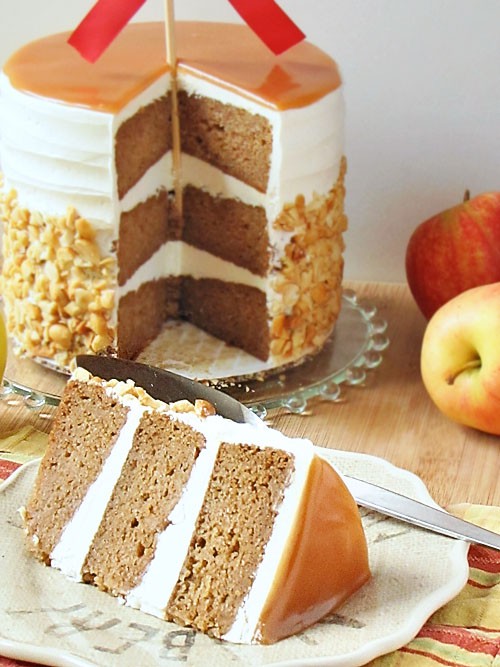 Caramel-apple-cake