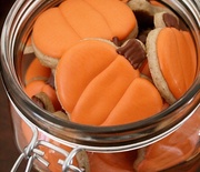 Thumb_pumpkin-spice-roll-out-sugar-cookies