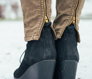 Thumb_heels-snow