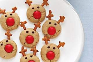 Peanut-butter-rudolph-reindeer-cookies-recipezaar_l