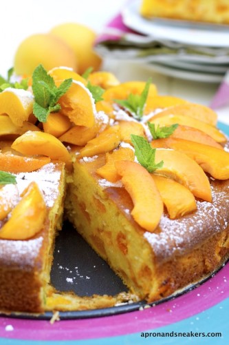 Apricot-mascarpone-cake1-333x500