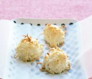 Thumb_chewy-coconut-macaroons