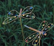 Thumb_dragonfly-garden-art