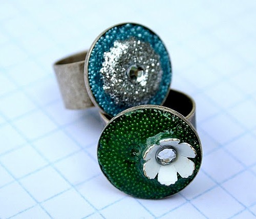 How-to-make-embellished-resin-rings-500x427