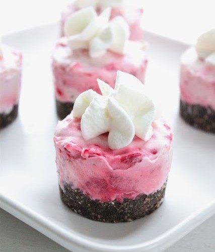 Mini-raspberry-cheesecake-427x500