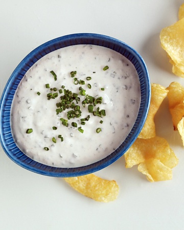 Garlic-and-chive-dip