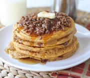 Thumb_pumpkin-cinnamon-streusel-pancakes1