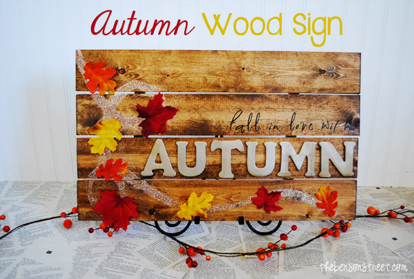 Autumn-wood-pallet-sign-at-www.thebensonstreet.com_