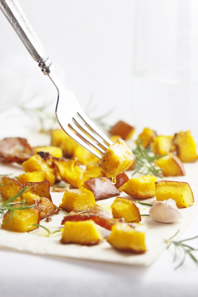 Roasted-pumpkin-with-bacon-and-rosemary-www.bellalimento.com-016-683x1024