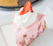 Thumb_no-bake-strawberry-cream-pie-18