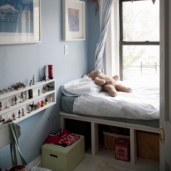 Storage-solutions-for-small-spaces---childrens-room