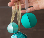 Thumb_diy_paper_ball_teal_ornaments