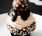 Thumb_godiva_truffle_cupcake_2