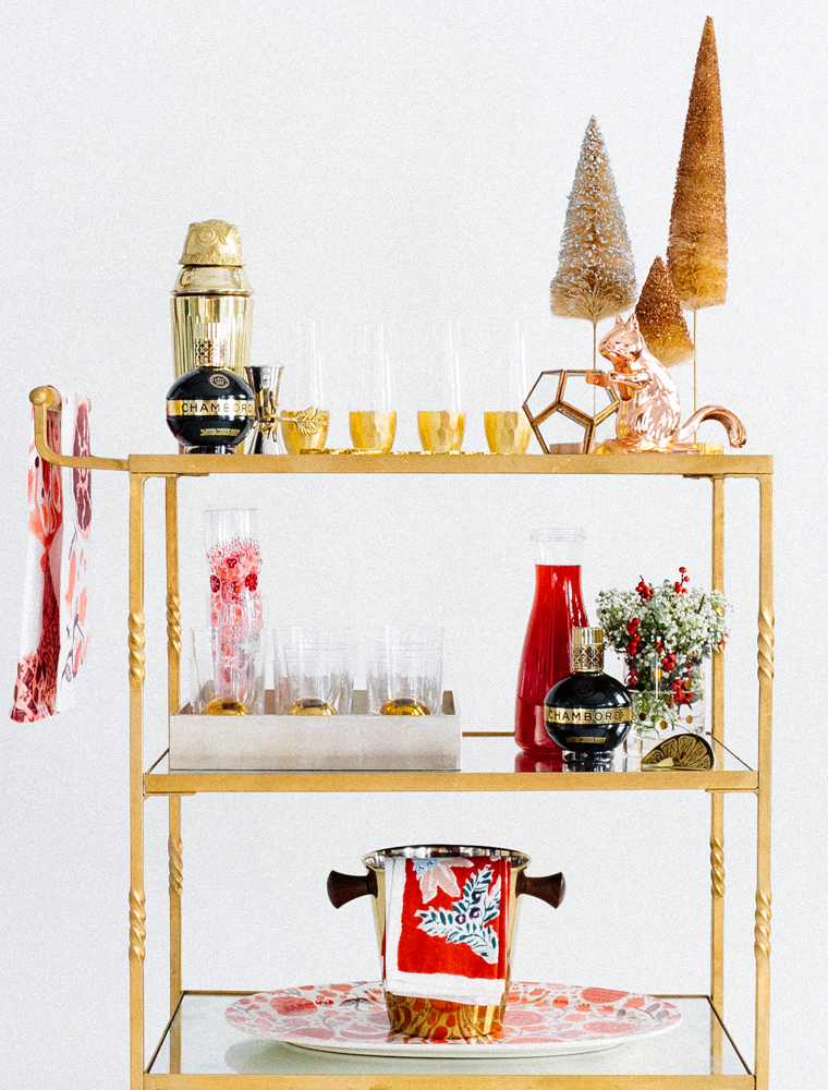 How-to-style-a-holiday-bar-cart-chambord-1