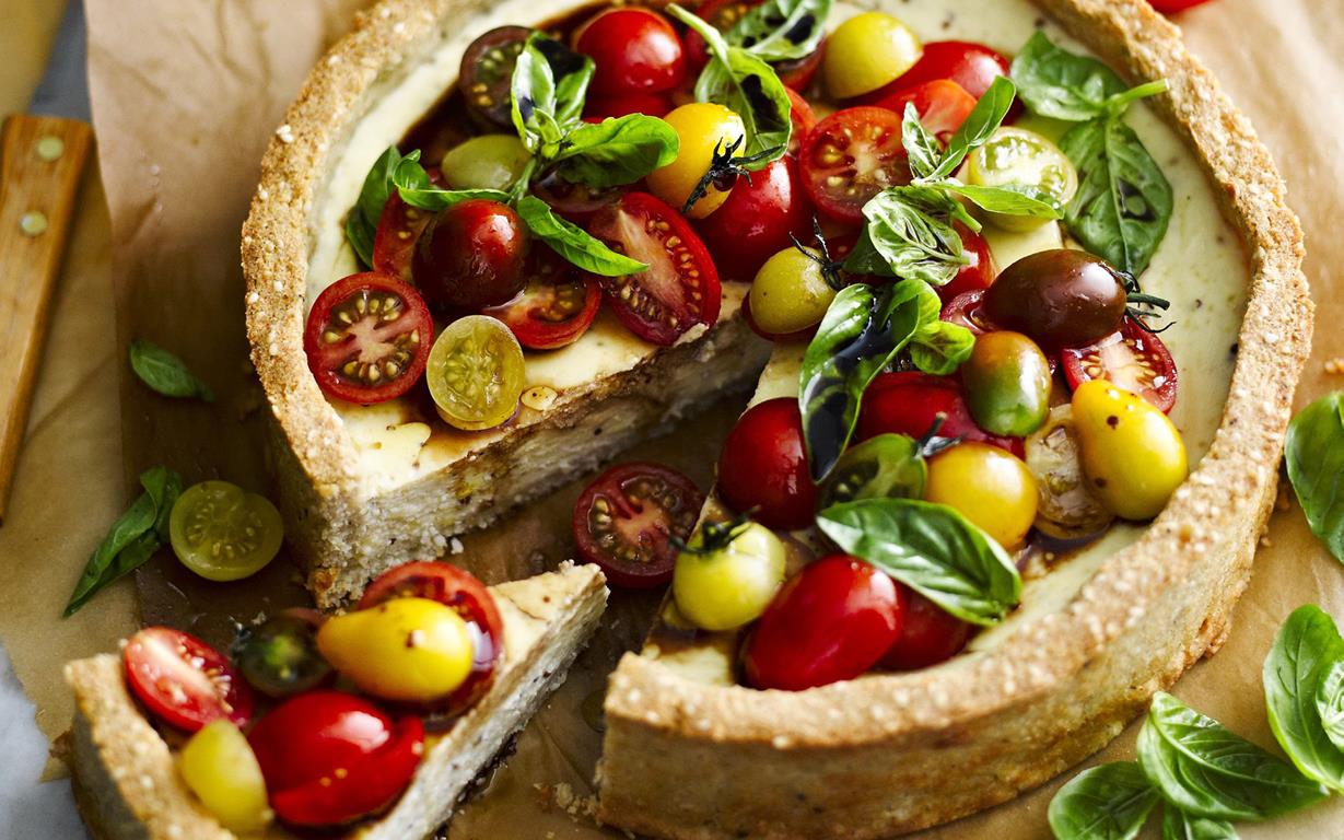 Tomato-and-goat-s-cheese-tart-with-rice-and-seed-crust