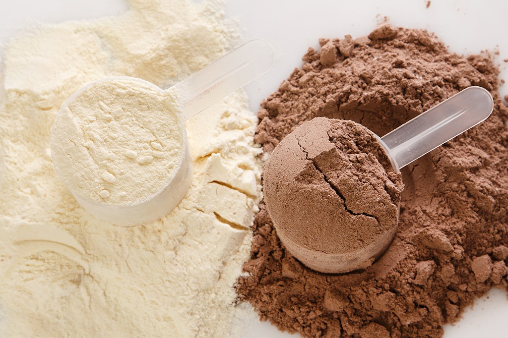 Whey-protein-powder-vanilla-chocolate