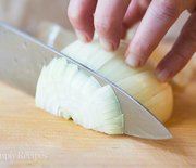 Thumb_how-to-chop-onion-800-dm