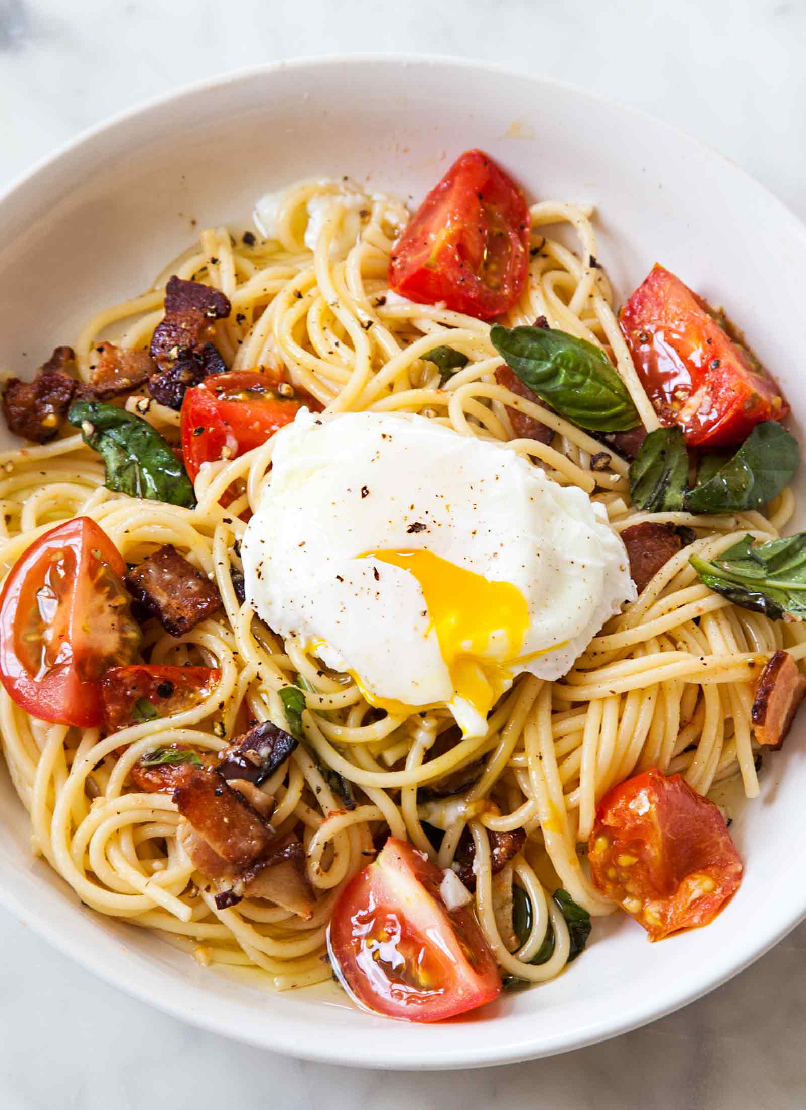 Spaghetti-bacon-eggs-vertical-a-1600