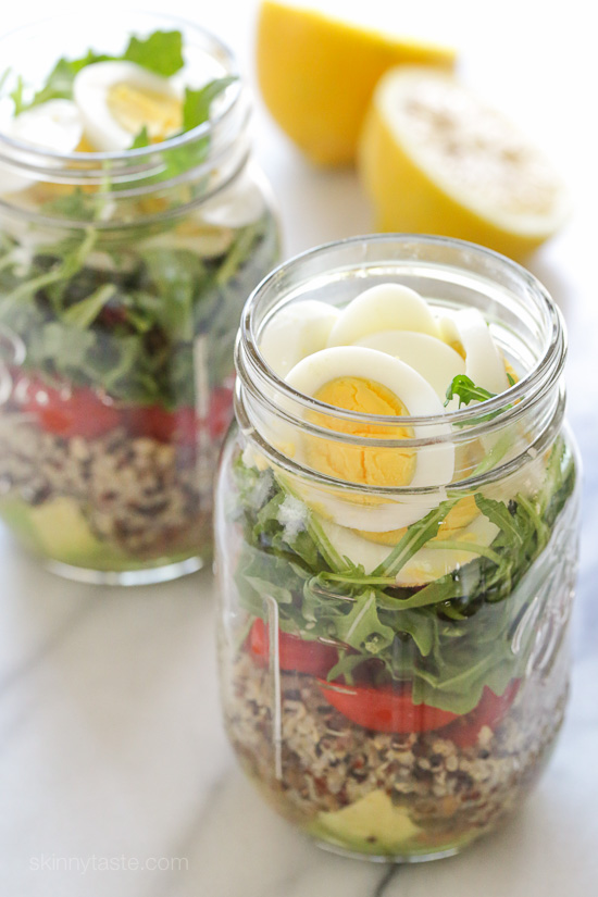 Protein-egg-and-quinoa-salad-jars-3