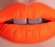 Thumb_orange-lips