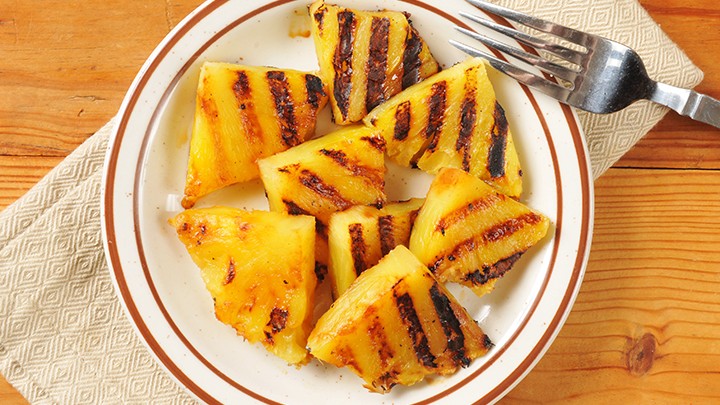 Grilled-pineapple-720