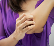 Thumb_woman-eczema-638x426