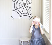 Thumb_pin-the-spider-on-the-web