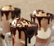 Thumb_hot-chocolate-floats-2