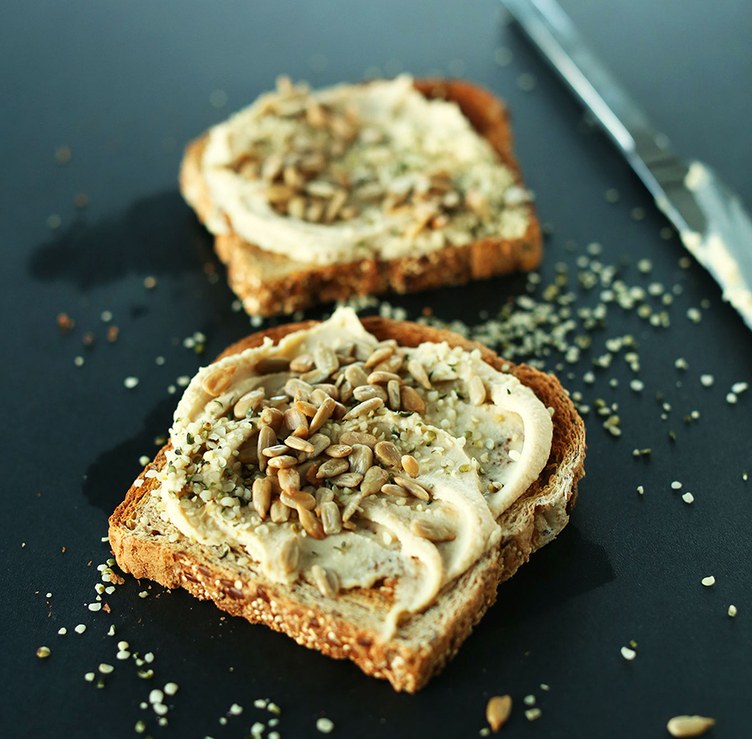 Hummus-on-toast-vegan-meal-ideas