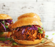 Thumb_the-best-vegan-pulled-pork-sandwich-lentils-carrots-packed-with-protein-vegan-glutenfree-lentils-recipe-bbq-easy