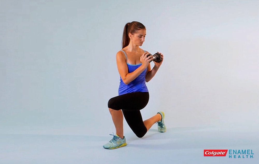 Fitgif-friday-reverse-lunge-with-rotation-slider-main-colgate